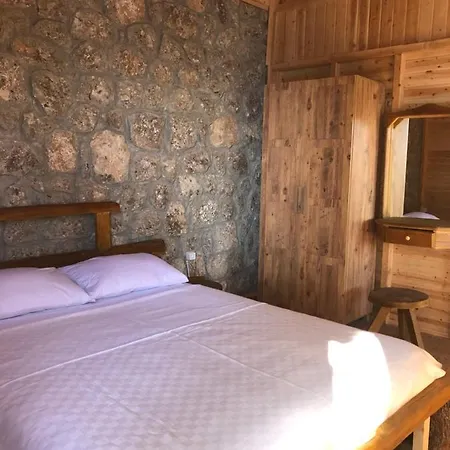 Kabak Uetopya Kamp 法拉尔雅