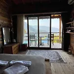 Kabak Uetopya Kamp فاراليا