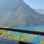 Kabak Uetopya Kamp فاراليا