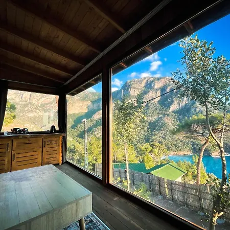 Отель Kabak Uetopya Kamp *