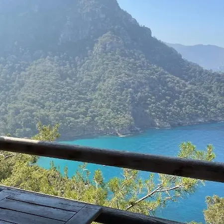 Kabak Uetopya Kamp فاراليا