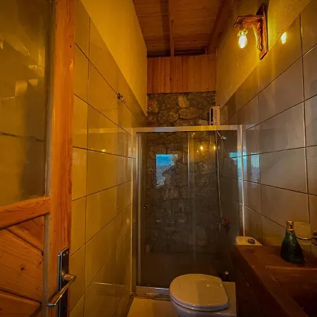 Kabak Uetopya Kamp Фаралия