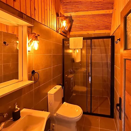 Отель Kabak Uetopya Kamp *