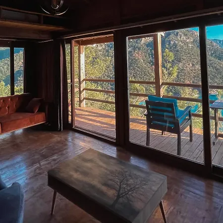 Kabak Uetopya Kamp * فاراليا
